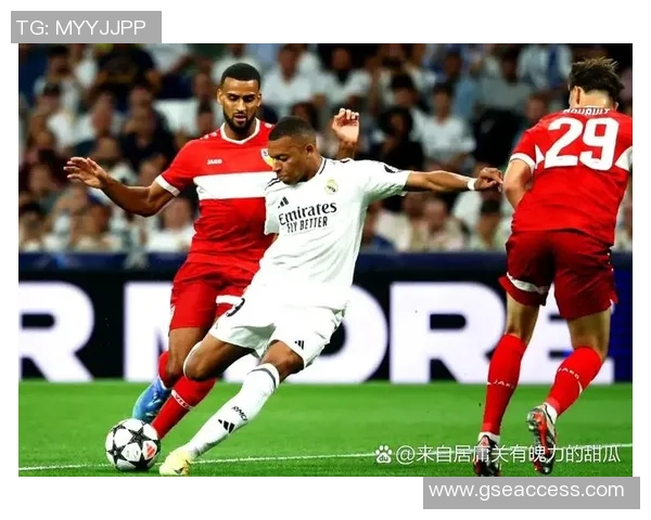 利物浦与拜仁激战正酣现场直播全程回顾与精彩瞬间分析